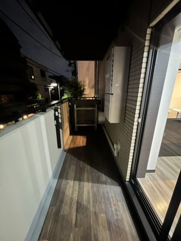 【バルコニー】