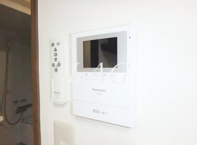 【セキュリティ】 | スクエア国立 | モニター付きインターフォンです。