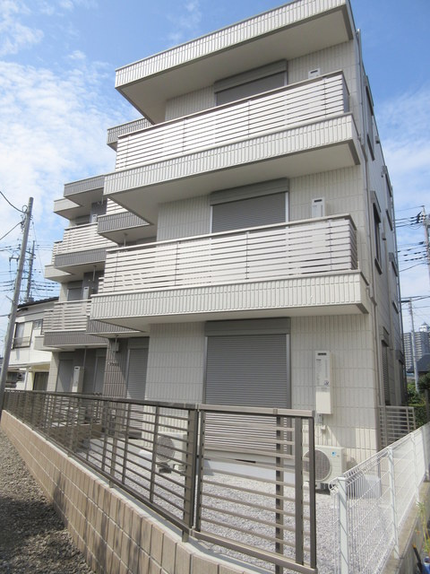 プルミエ日吉の外観