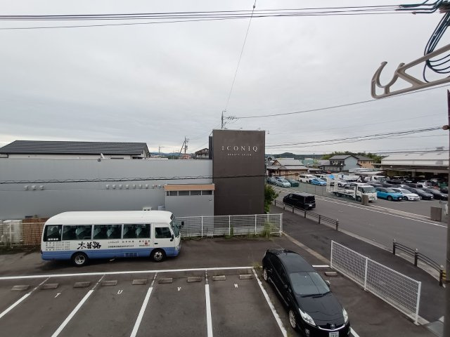 フェニックス２４８の駐車場
