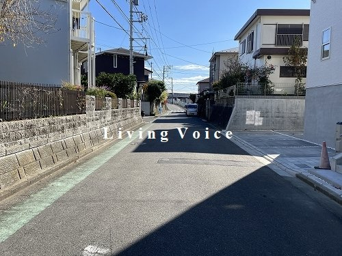 【前面道路含む現地写真】 | 【仲介手数料０円】海老名市上今泉5丁目　新築一戸建て | 海老名市上今泉5丁目　新築一戸建て