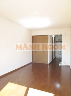 コーポグランデュールの寝室