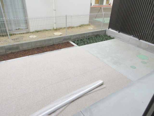 ＢＯＲＩＫＩ湘南くげぬまの庭|広々としたテラス