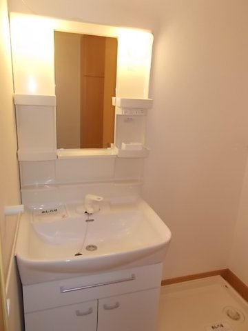 プロムナード　レジデンスの洗面所|ゆったりとスペースのある洗面所