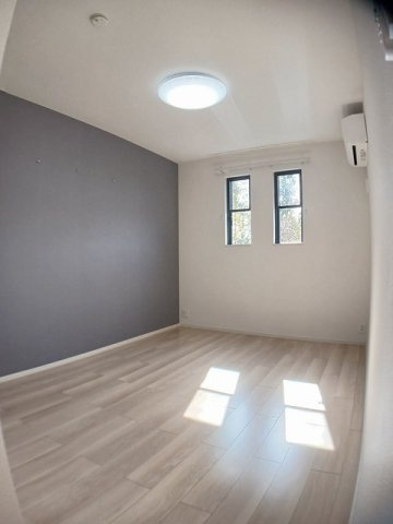 ＫＡＧＵＹＡの内装|明るい色調の室内です