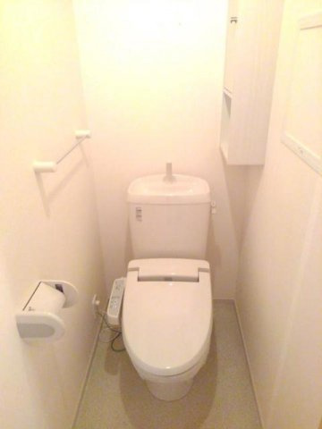 合志市須屋のアパートのトイレ|清潔感のあるトイレです
