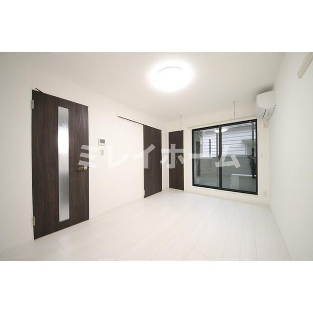 ソレイユ糀谷の居間・リビング