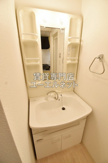 【洗面所】 | フェアリーメゾン浜 | シャワー付洗面台