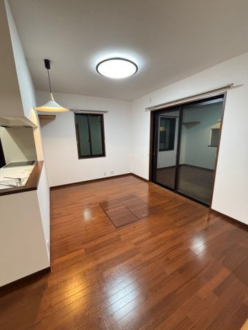 【居間・リビング】 | 中央区内坪井町