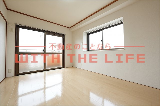 ＧＲＡＮＶＩＡ（グランピア）東合川【キャッシュバック対象物件】の洋室|ゆったりした洋室です