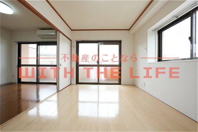 ＧＲＡＮＶＩＡ（グランピア）東合川【キャッシュバック対象物件】の寝室|ゆとりの広さです