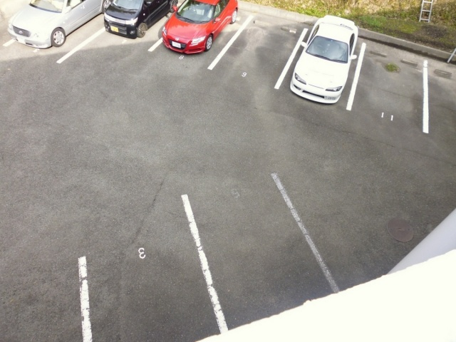 OKA栄ハイツの駐車場