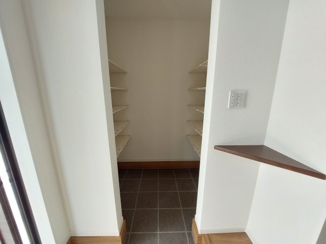 若松町西2丁目住宅の内装