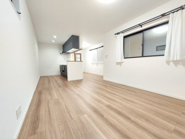 若松町西2丁目住宅の居間・リビング