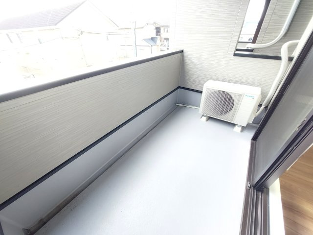 若松町西2丁目住宅のバルコニー