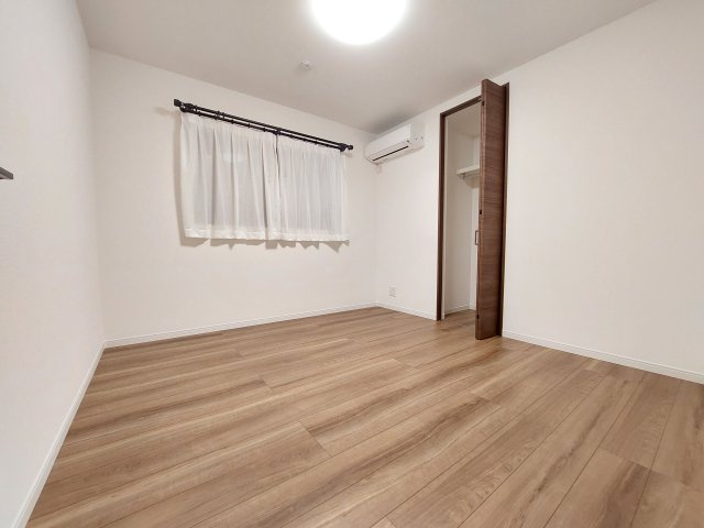 若松町西2丁目住宅の寝室