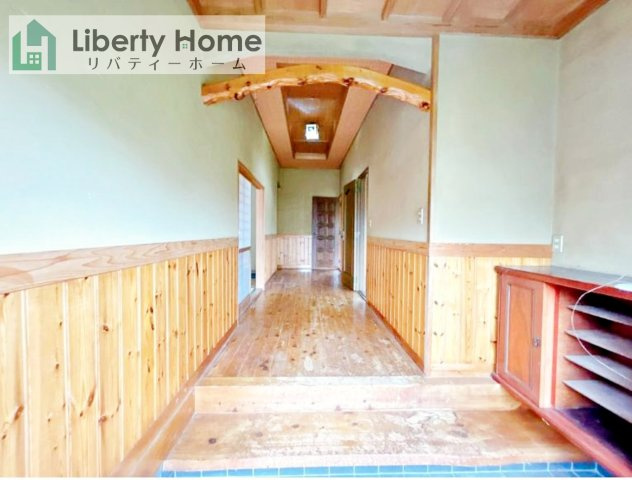 ひたちなか市平磯遠原町　中古戸建の玄関