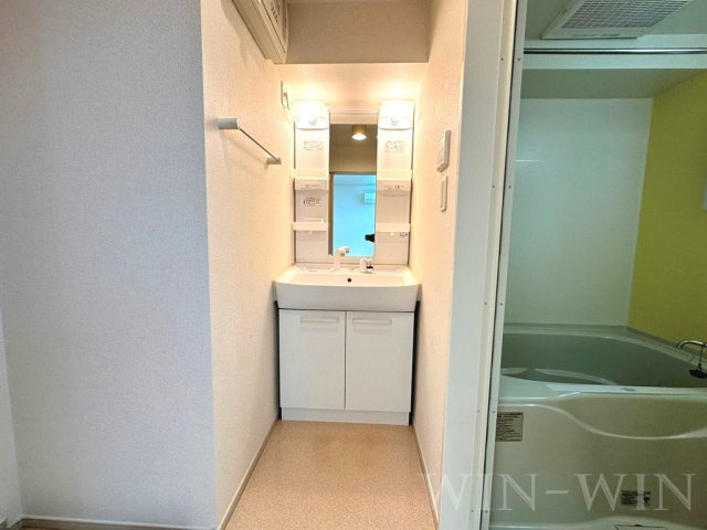 フェリースの独立洗面台