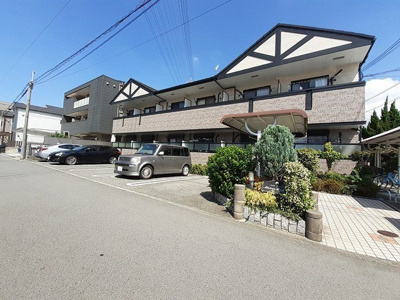 【駐車場】 | メゾンラフィネ