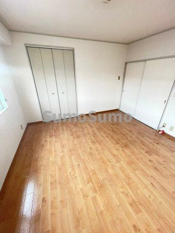 YAマンションの居間・リビング