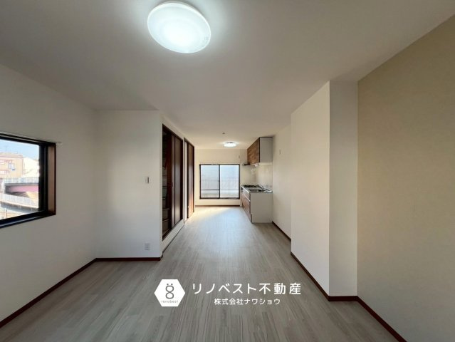 生野区巽南5丁目の居間・リビング|2階は一面LDKです♪広々とした空間は家族団らんに最適です◎