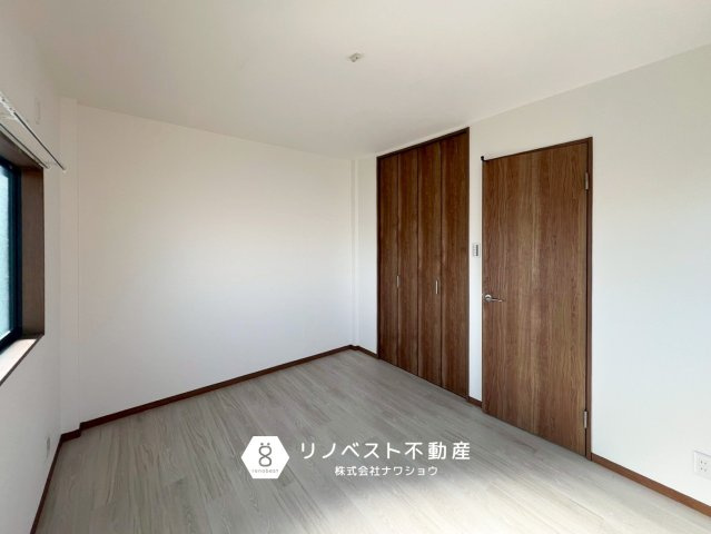 生野区巽南5丁目の洋室|全洋室クローゼット付きで収納には困りません♪