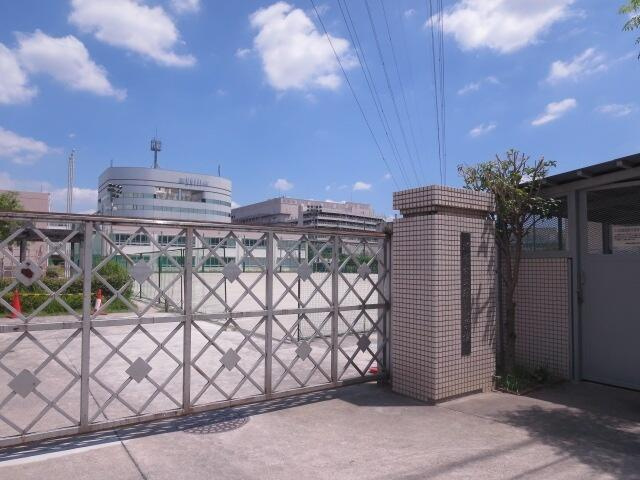 川崎市麻生区上麻生４丁目のテラスの周辺