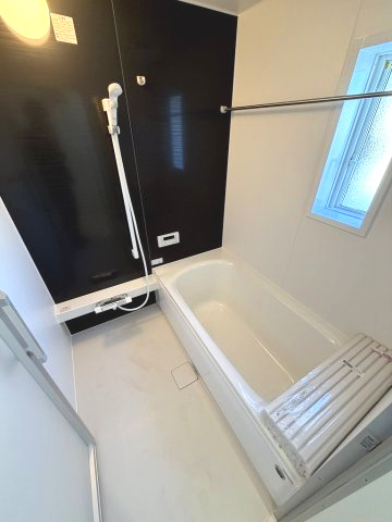 塩尻市塩尻町第10　4号棟の浴室