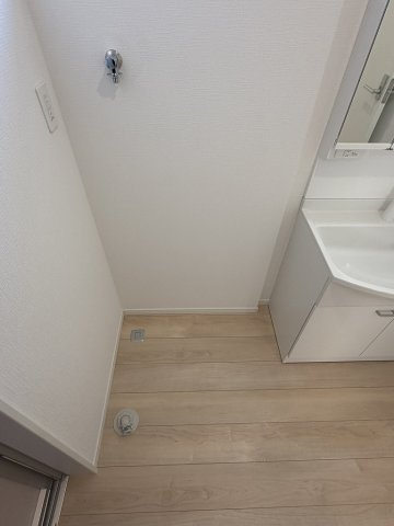 塩尻市塩尻町第10　4号棟のランドリースペース