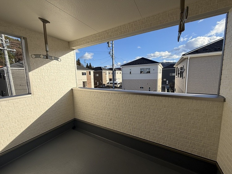 塩尻市塩尻町第10　2号棟のバルコニー