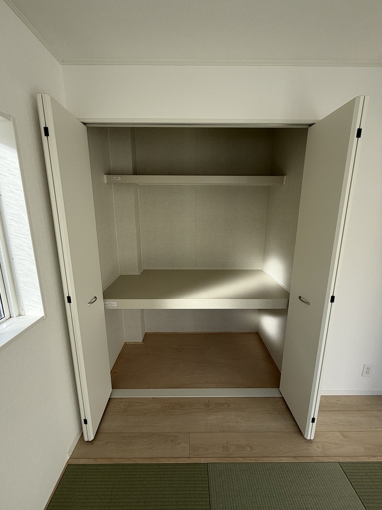 塩尻市塩尻町第10　3号棟の収納