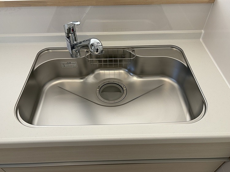 塩尻市塩尻町第10　3号棟のキッチン