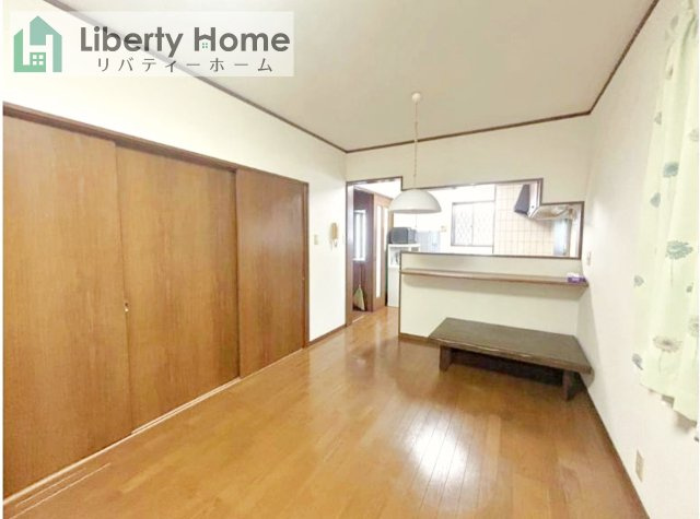 常陸太田市天神林町　中古戸建の居間・リビング