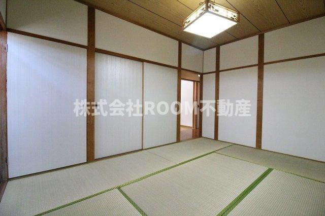 桒畑貸家の寝室|使い勝手のいい寝室です
