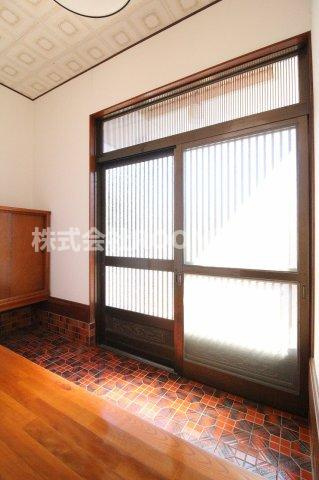桒畑貸家の玄関|シンプルで使いやすい玄関です