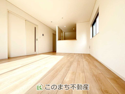 【居間・リビング】 | CRADLEGARDEN高根沢町宝積寺第16　3号棟 | 開放感のある広々としたリビング☆家族みんなでゆったりくつろげます♪
