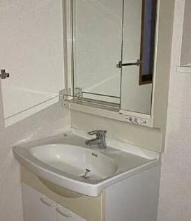 【独立洗面台】 | マルソ松が谷 | 独立洗面台、小物を置くことができて便利です