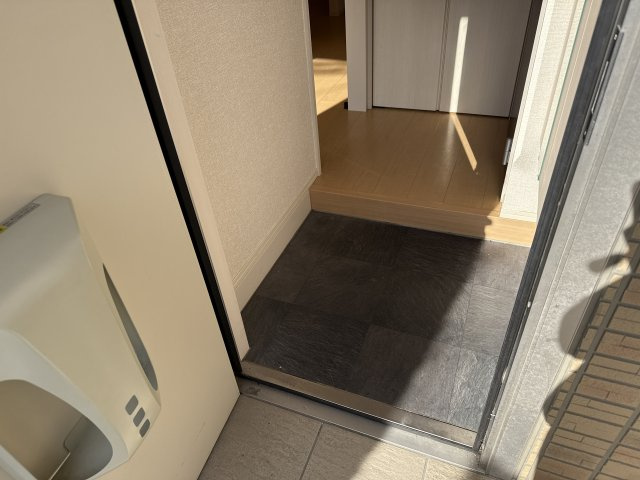 パークフロントＭの玄関