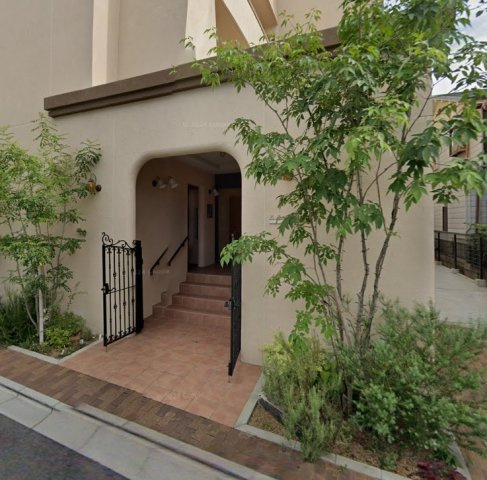 ルマルシェ下穂積のエントランス