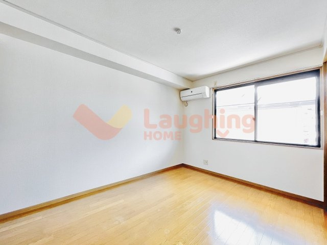 セジュール坂井Ⅰの寝室|開放的な寝室です