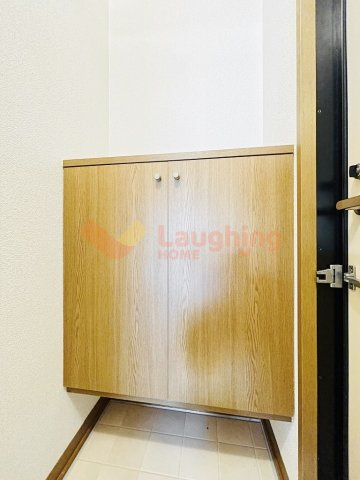 セジュール坂井Ⅰの玄関|同タイプの玄関です