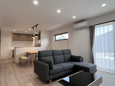 【居間・リビング】 | 友田建売住宅　C棟