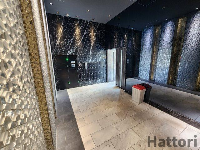 LaDouceur江坂Ⅱのロビー