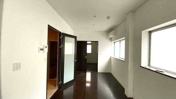 S-Garage Ajito松原の居間・リビング