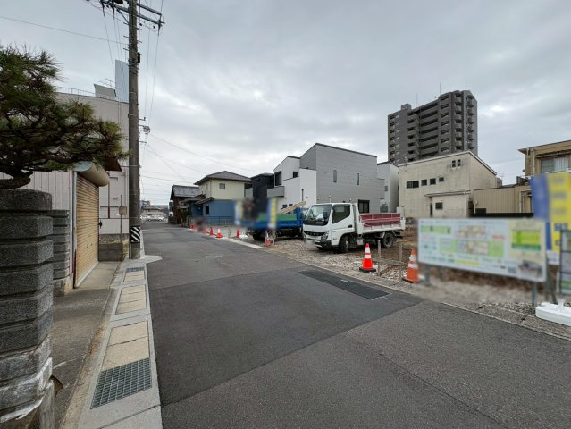 新築戸建　岐阜市六条東　全6区画分譲の前面道路含む現地写真|「現地（2025年11月11日）撮影」　
■前面道路　
■ヤマダ不動産　株式会社リライフ