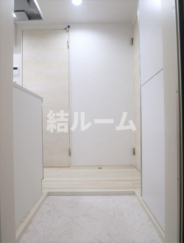 板橋区中丸町の賃貸マンションの玄関