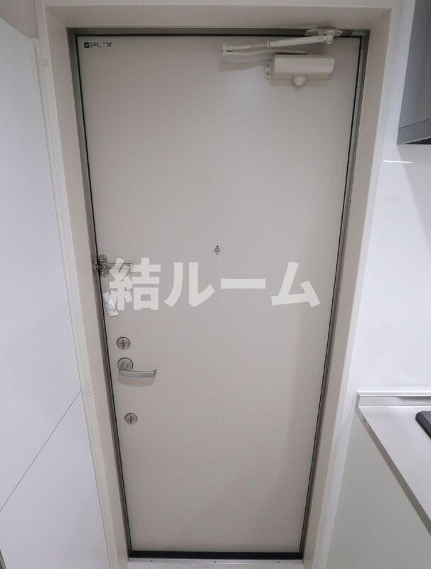 板橋区中丸町の賃貸マンションの玄関