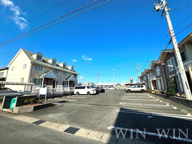 プラタ エム Ⅰの駐車場