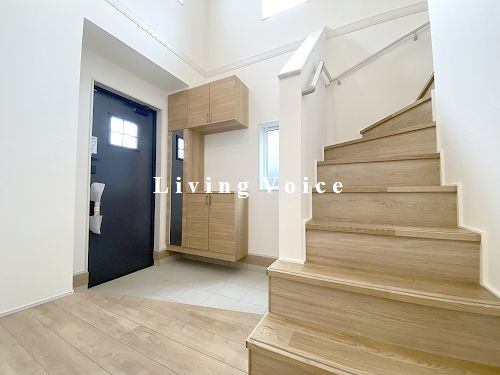 【玄関】 | 【仲介手数料０円】茅ヶ崎市南湖4丁目　新築一戸建て　2号棟　全2棟 | 茅ヶ崎市南湖4丁目　新築一戸建て　全2棟