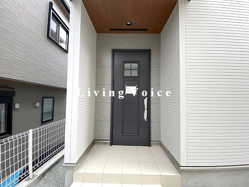 【エントランス】 | 【仲介手数料０円】茅ヶ崎市南湖4丁目　新築一戸建て　2号棟　全2棟 | 茅ヶ崎市南湖4丁目　新築一戸建て　全2棟